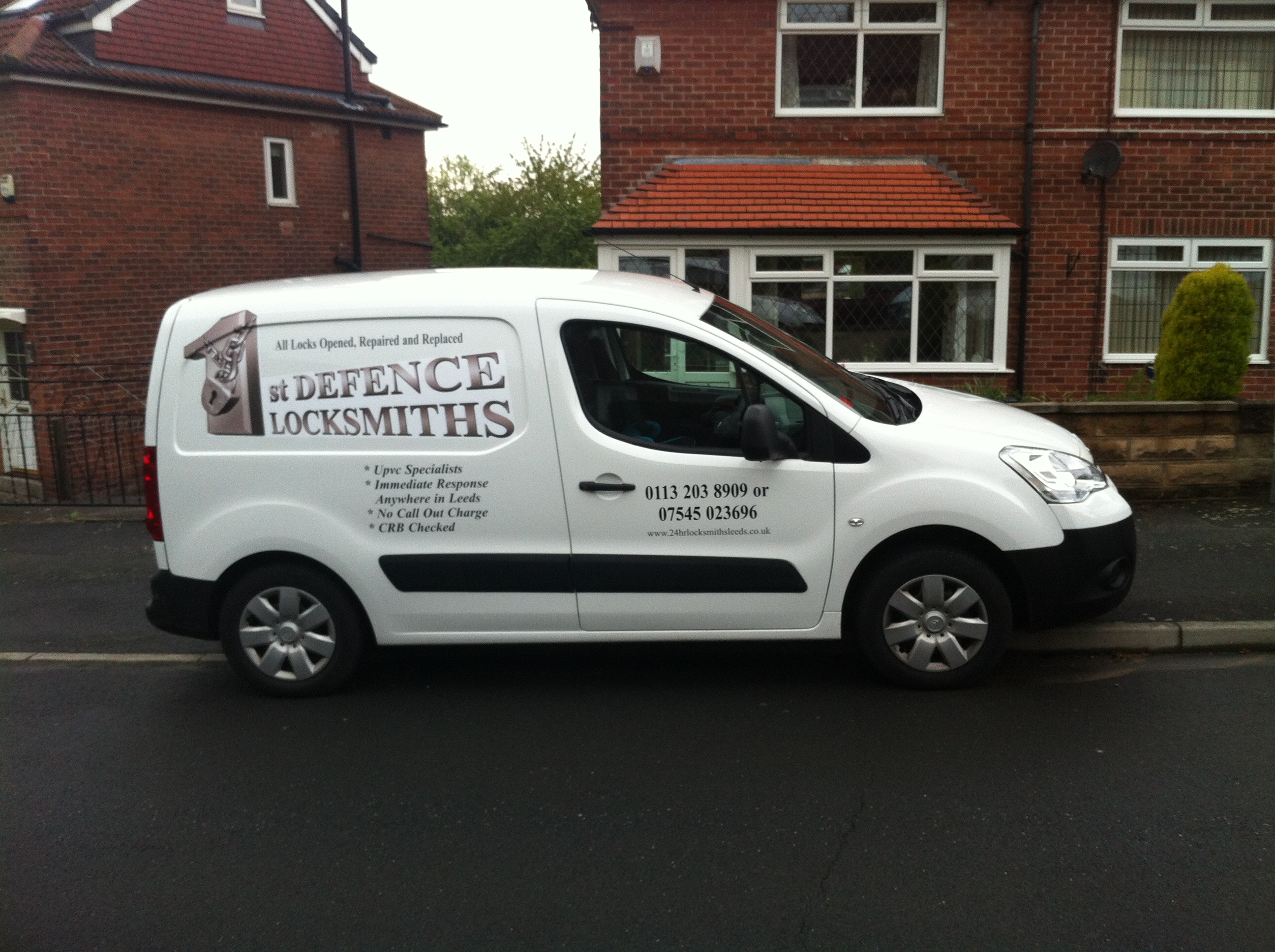 1st Defence Locksmiths Leeds Van